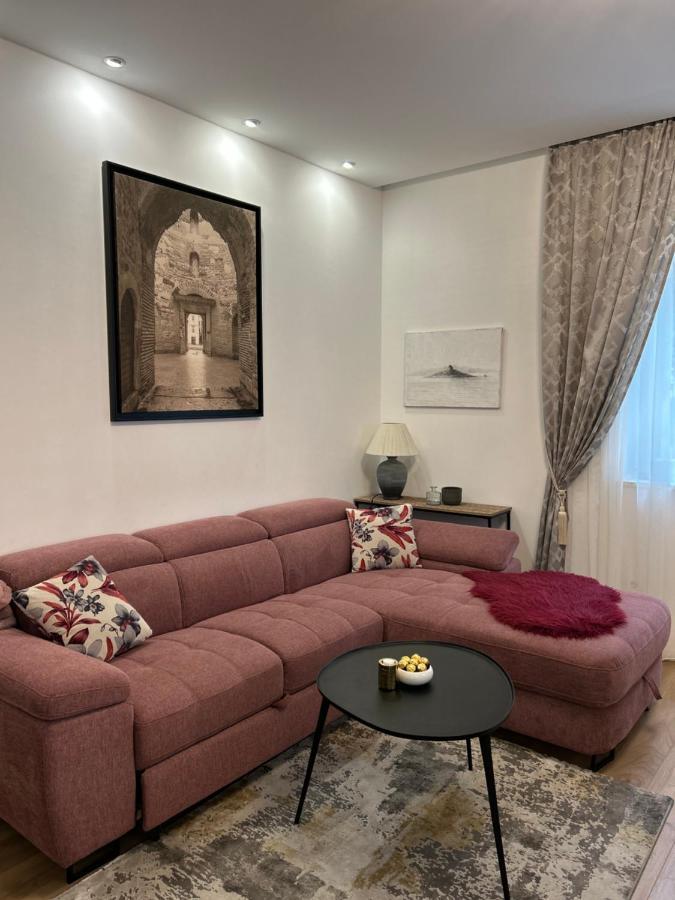 Apartament In The Center *