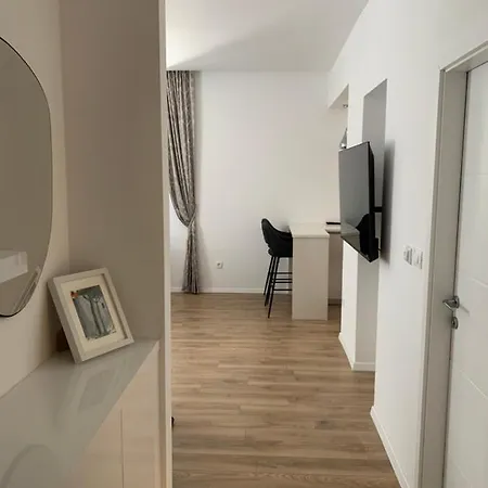 Apartment In The City Center Split Exterior photo